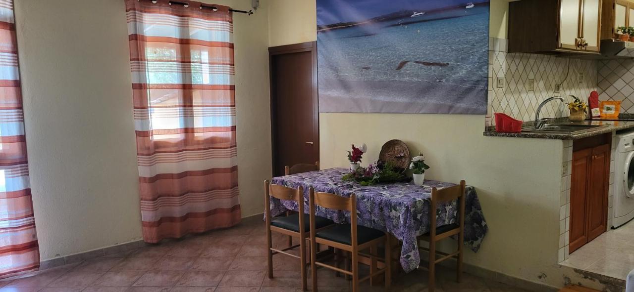 Apartamento Rosaspe Stintino Cuile Ezi Mannu Exterior foto